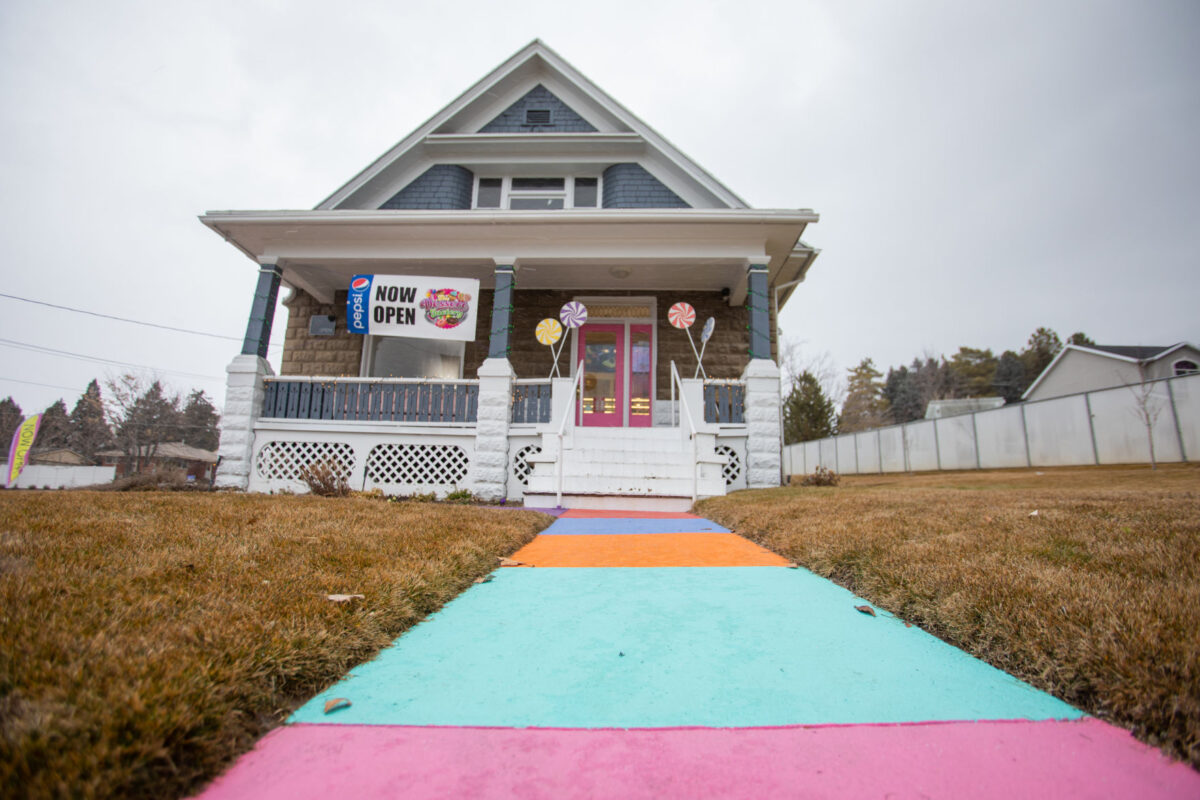 North Ogden’s Dessert Factory fills gap for crepes, eclairs, cookies
